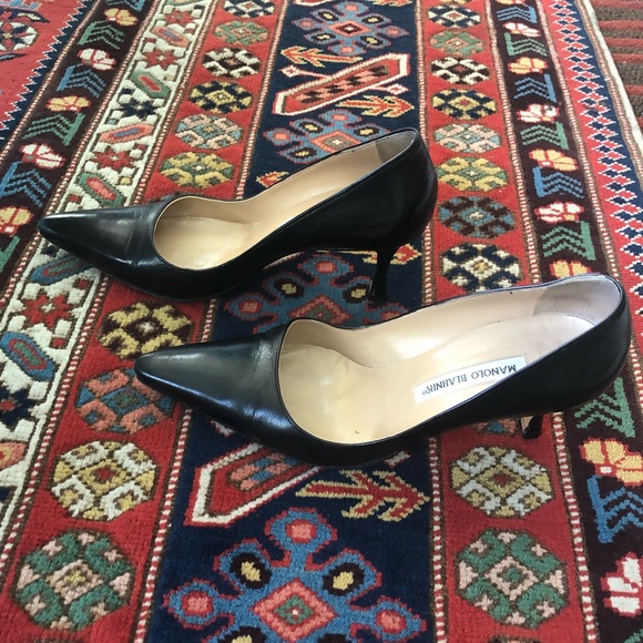 Manolo Blahnik Tuccio Heels - Picture 3 of 8